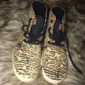 Toms Leopard Print Sneakers Sz 9